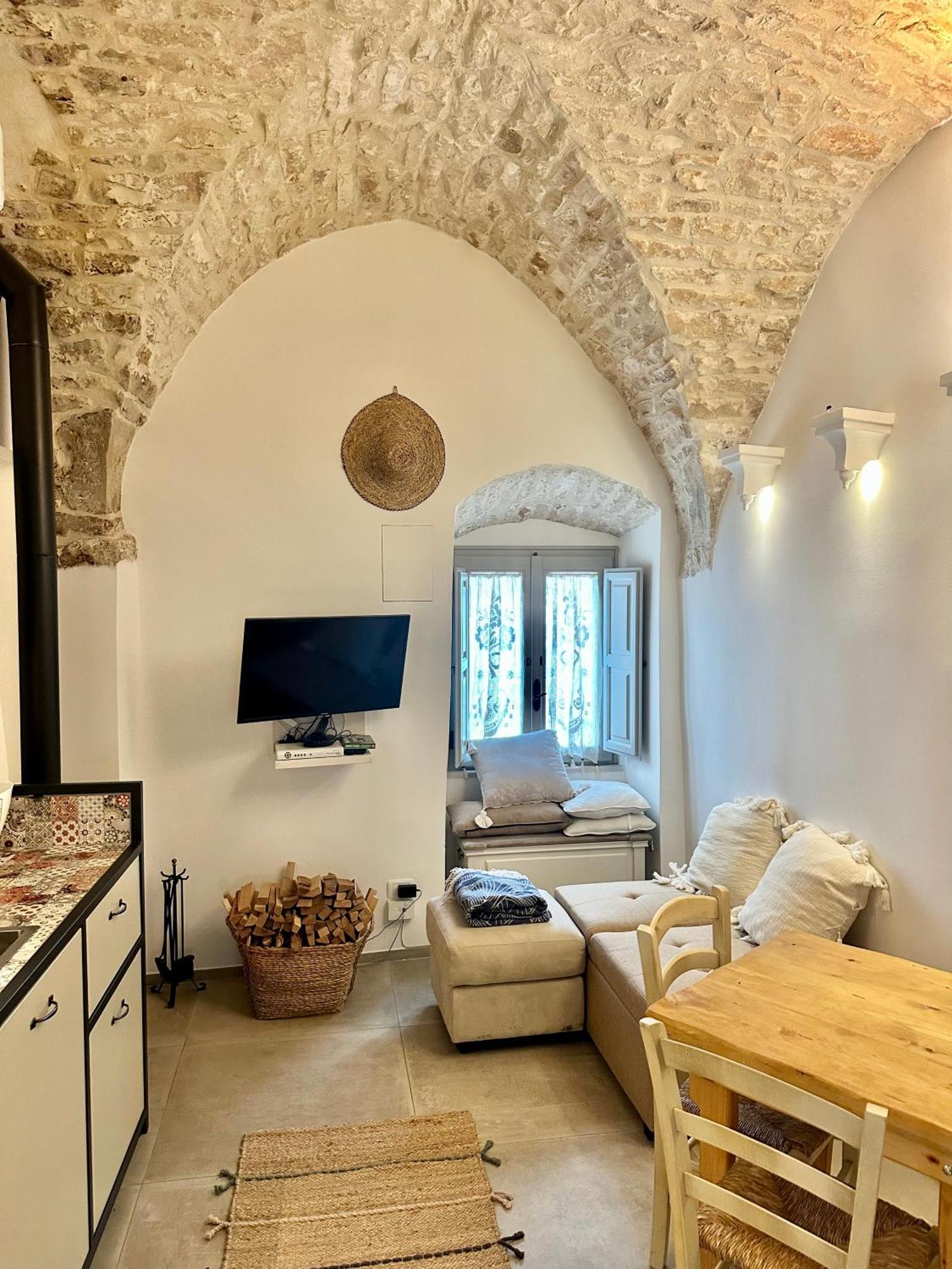 Alcova Cellini Hotel Cisternino Exterior photo